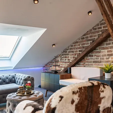 Crest - Riverside Lofts Mit Parken I Balkon I Kueche I Regendusche Apartmán