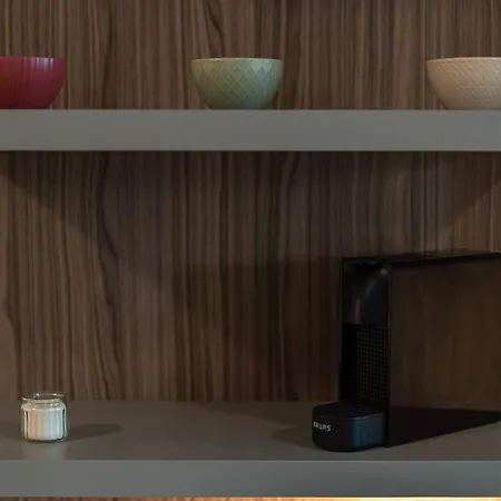 Crest - Riverside Lofts Mit Parken I Balkon I Kueche I Regendusche