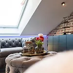 Crest - Riverside Lofts Mit Parken I Balkon I Kueche I Regendusche Appartamento