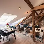 Crest - Riverside Lofts Mit Parken I Balkon I Kueche I Regendusche Passavia