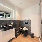 Appartamento Crest - Riverside Lofts Mit Parken I Balkon I Kueche I Regendusche