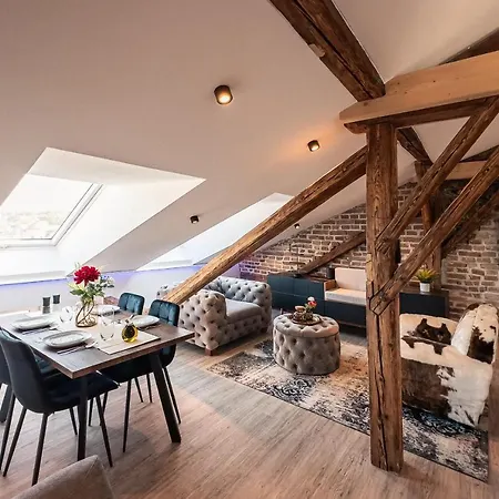 Crest - Riverside Lofts Mit Parken I Balkon I Kueche I Regendusche Passau