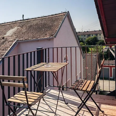 Crest - Riverside Lofts Mit Parken I Balkon I Kueche I Regendusche
