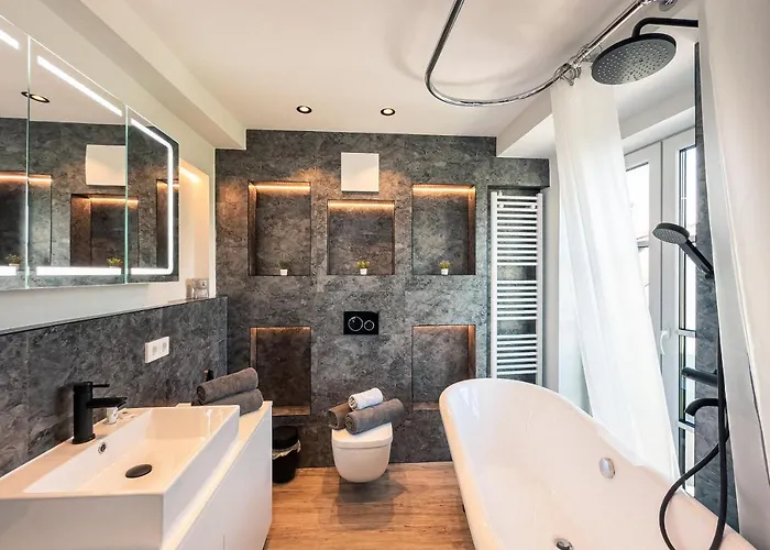 Crest - Riverside Lofts Mit Parken I Balkon I Kueche I Regendusche Appartement *