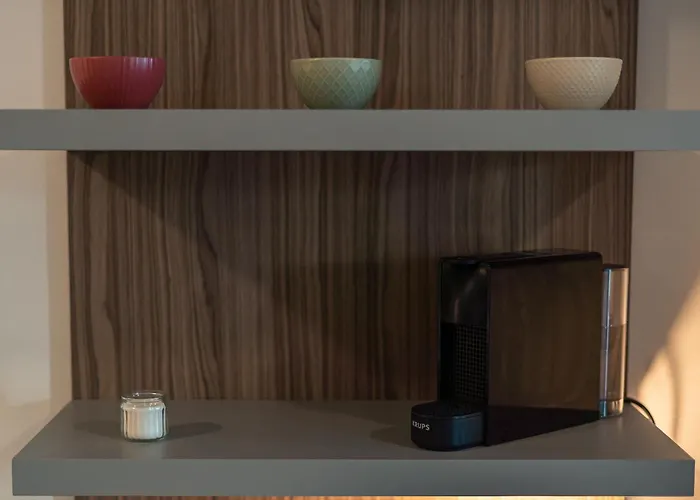 Crest - Riverside Lofts Mit Parken I Balkon I Kueche I Regendusche