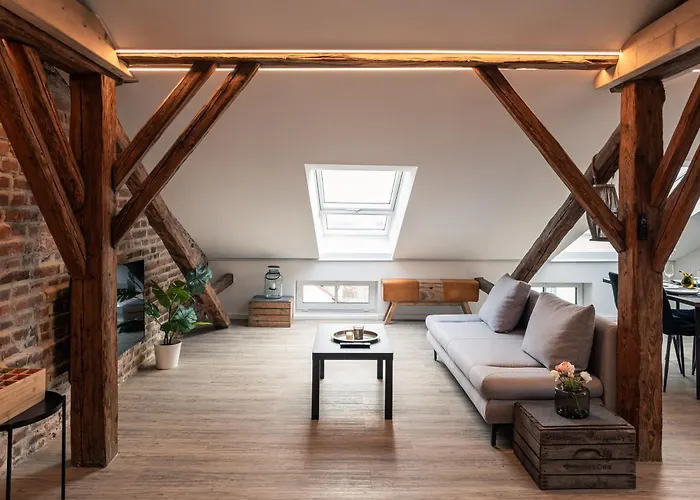 Crest - Riverside Lofts Mit Parken I Balkon I Kueche I Regendusche Passau